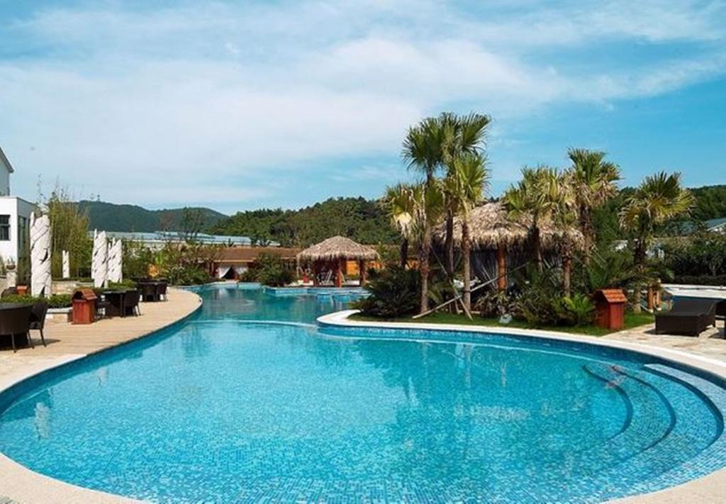 Huanxiu Resort & Spa Suzhou  Exterior photo